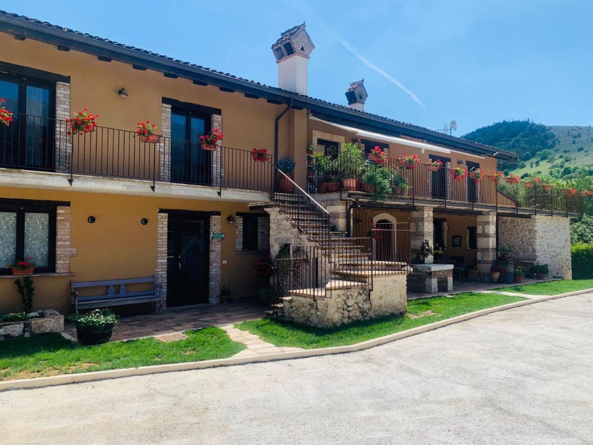 La Casa Di Gigi Apartment Fossa Exterior photo